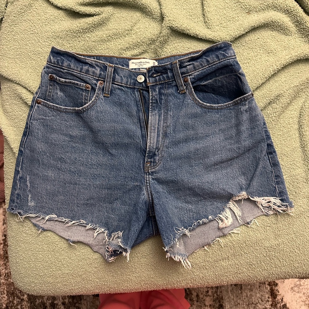 Abercrombie & Fitch Curve Love Shorts
